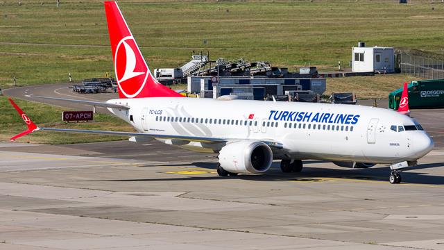 TC-LCB::Turkish Airlines